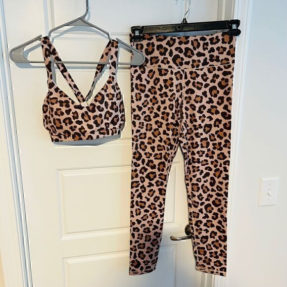 Pink Lily Leopard Print Activewear Set - Blue, Brown, Pink - Picture 2 of 3